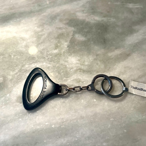 Louis Vuitton Epi PortoCre limited keychain. - Picture 2 of 6